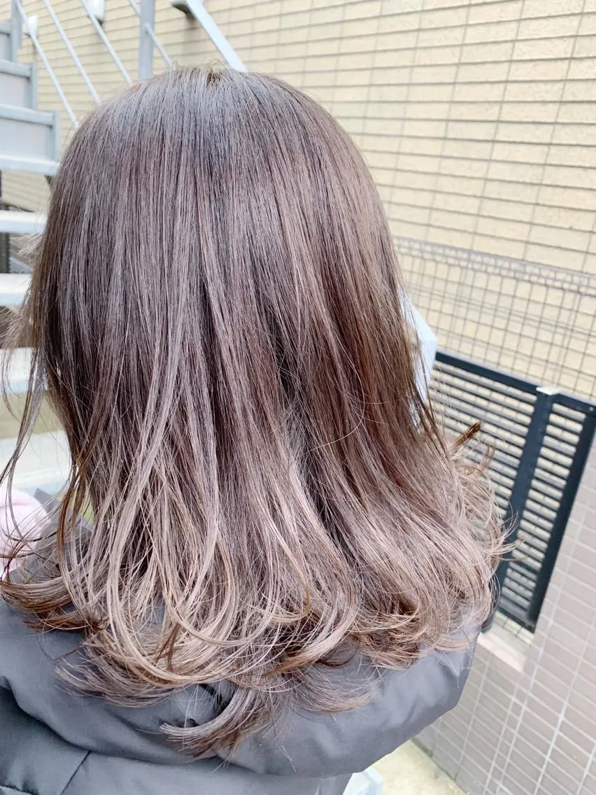 ミディアム カラー グレージュ 【完全マンツー 恵比寿】佐藤 翔のヘアスタイル