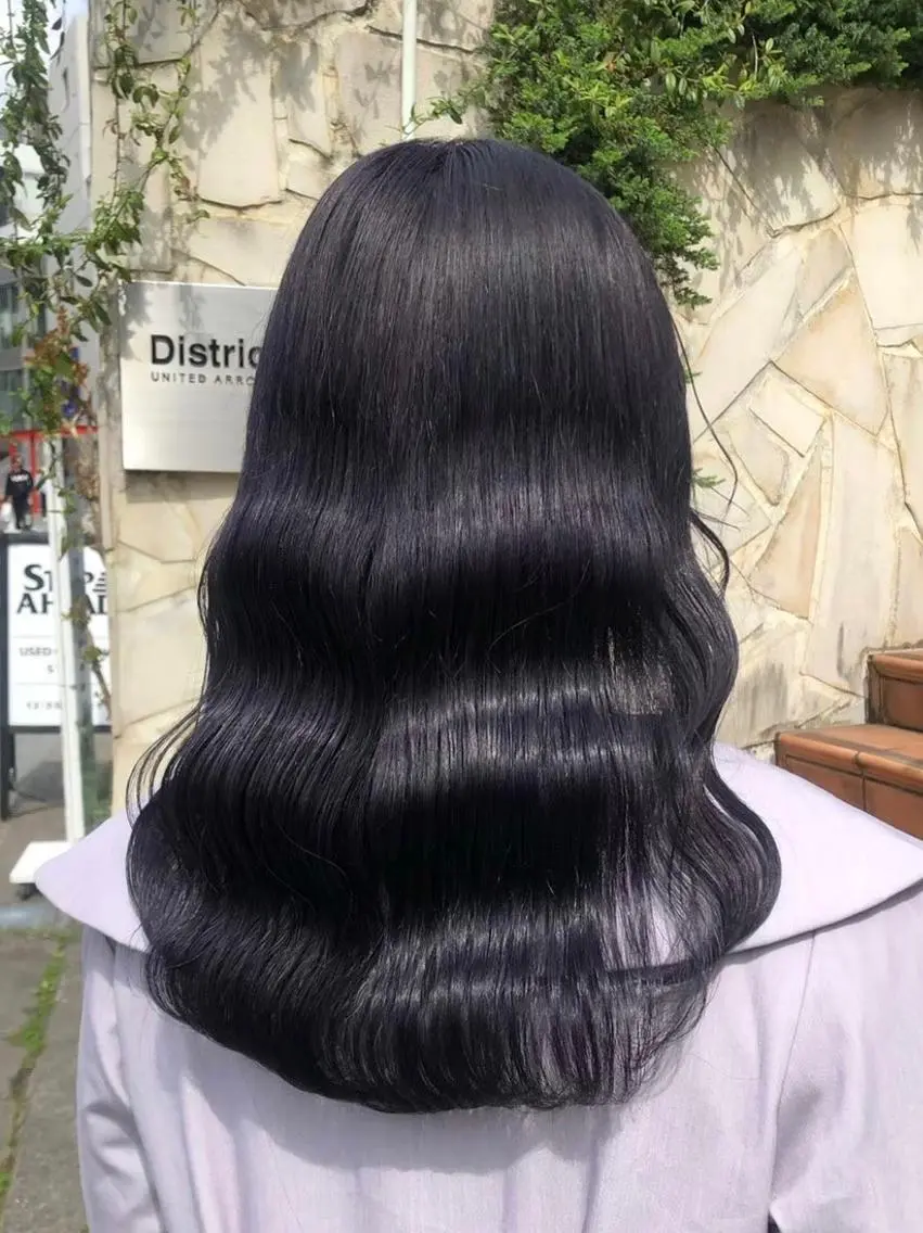 セミロング パープルカラー 髪質改善 ワンズリー中明度 店舗公式のヘアスタイル