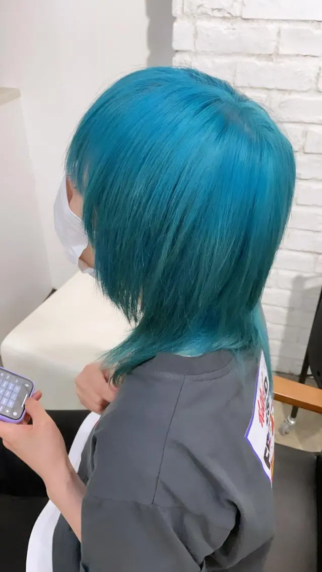 ミディアム 🐬脱白髪染めカラー 清水大世🐬のヘアスタイル