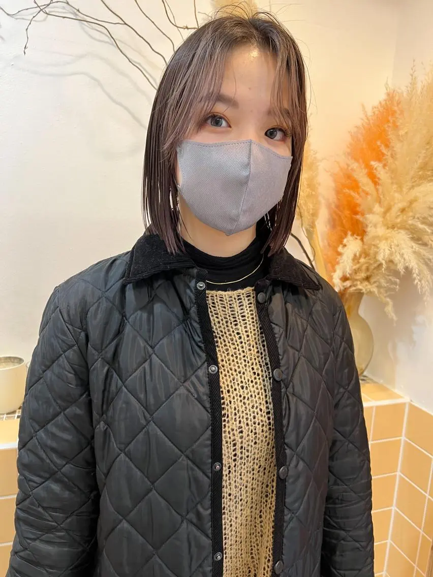 ショート カラー 顔周りレイヤーカット ブリーチminamiのヘアスタイル