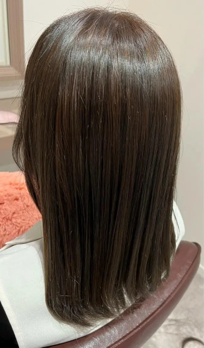 セミロング カット ヘアカラー 井上 美春のヘアスタイル