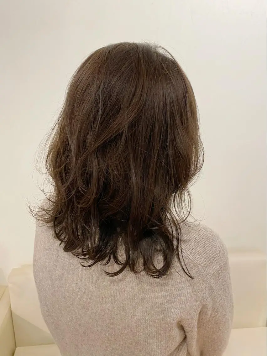 ミディアム カラー ヘアカラー トリートメント 石井 佑樹のヘアスタイル
