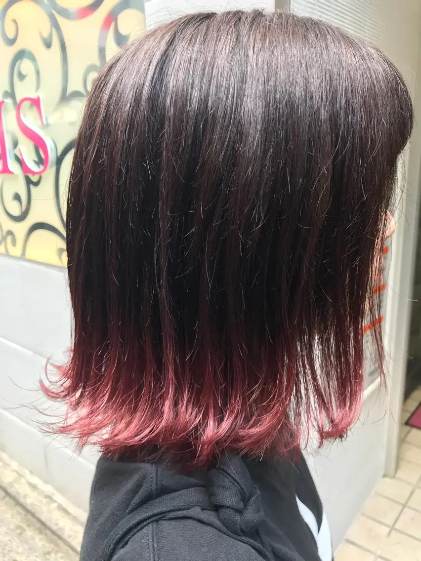 ショート カラー レイヤーカット 西村あきやのヘアスタイル