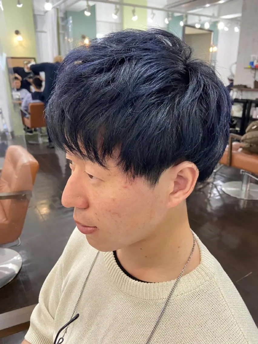 ショート カラー パーマ ヘアアレンジ メンズ キッズ ネイル マツエク・マツパ ブルーカラー ブルー 久木原 ゆりのヘアスタイル