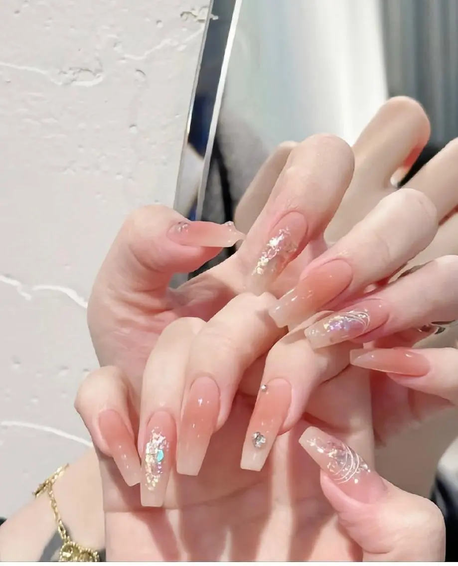 ネイル ハンドネイル uu ネイルサロン関内🌼のネイルデザイン