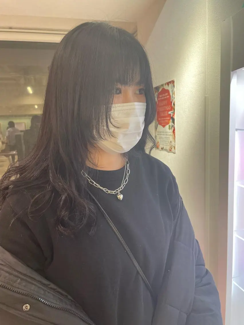 カラー メンズ 渡部凌我 小顔ウルフ ハイトーンカラーのヘアスタイル