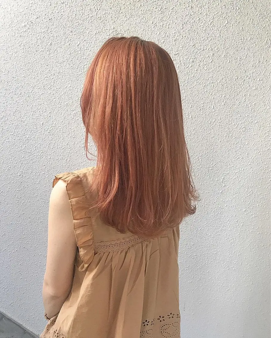 ミディアム カラー ベージュカラー ブリーチ ダブルカラー ピンクカラー ピンクベージュ インナーカラー/天神 ブリーチ/吉田のヘアスタイル