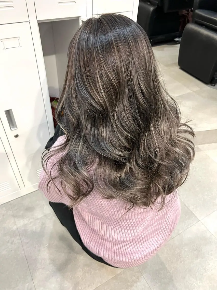 セミロング ヘアカラー トリートメント KYOKO 【Bear】のヘアスタイル