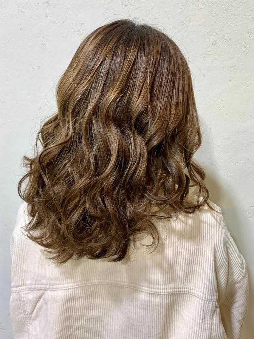 ミディアム ヘアカラー オージュアソムリエ DAIKI⭐️のヘアスタイル