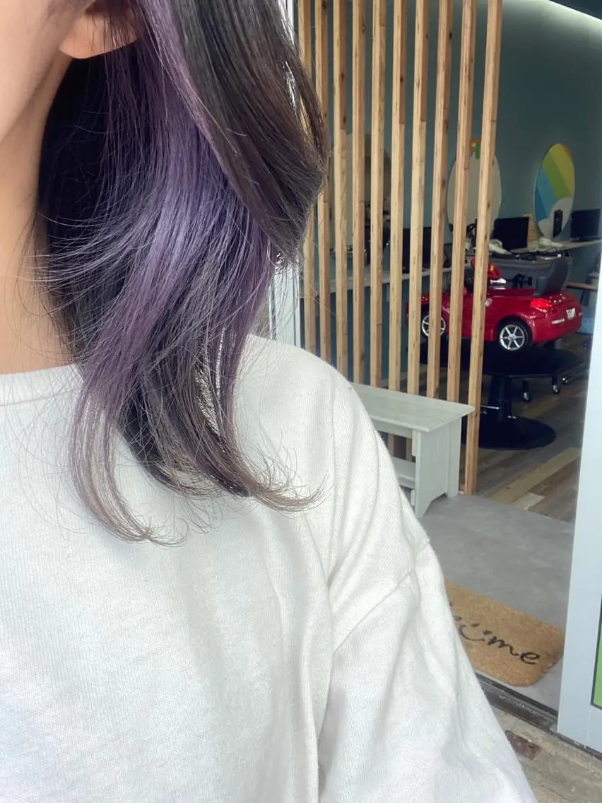 ミディアム カラー インナーカラー キッズヘアー ルッツのヘアスタイル