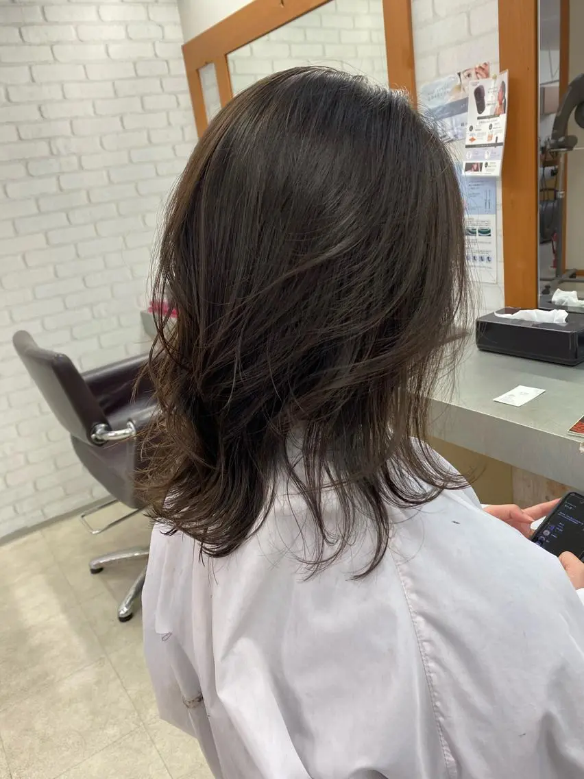 ミディアム カット ブリーチカラー🫧 森　凪沙のヘアスタイル