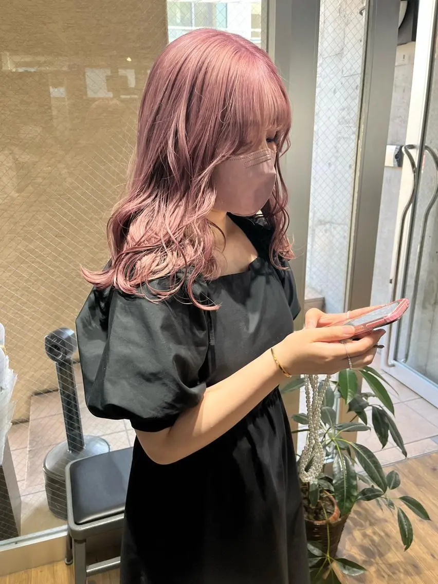 ロング カラー ラベンダーカラー ラベンダーピンク ピンクカラー ヘアカラー トリートメント ミルクティーベージュ ブリーチ 店長 清水のヘアスタイル