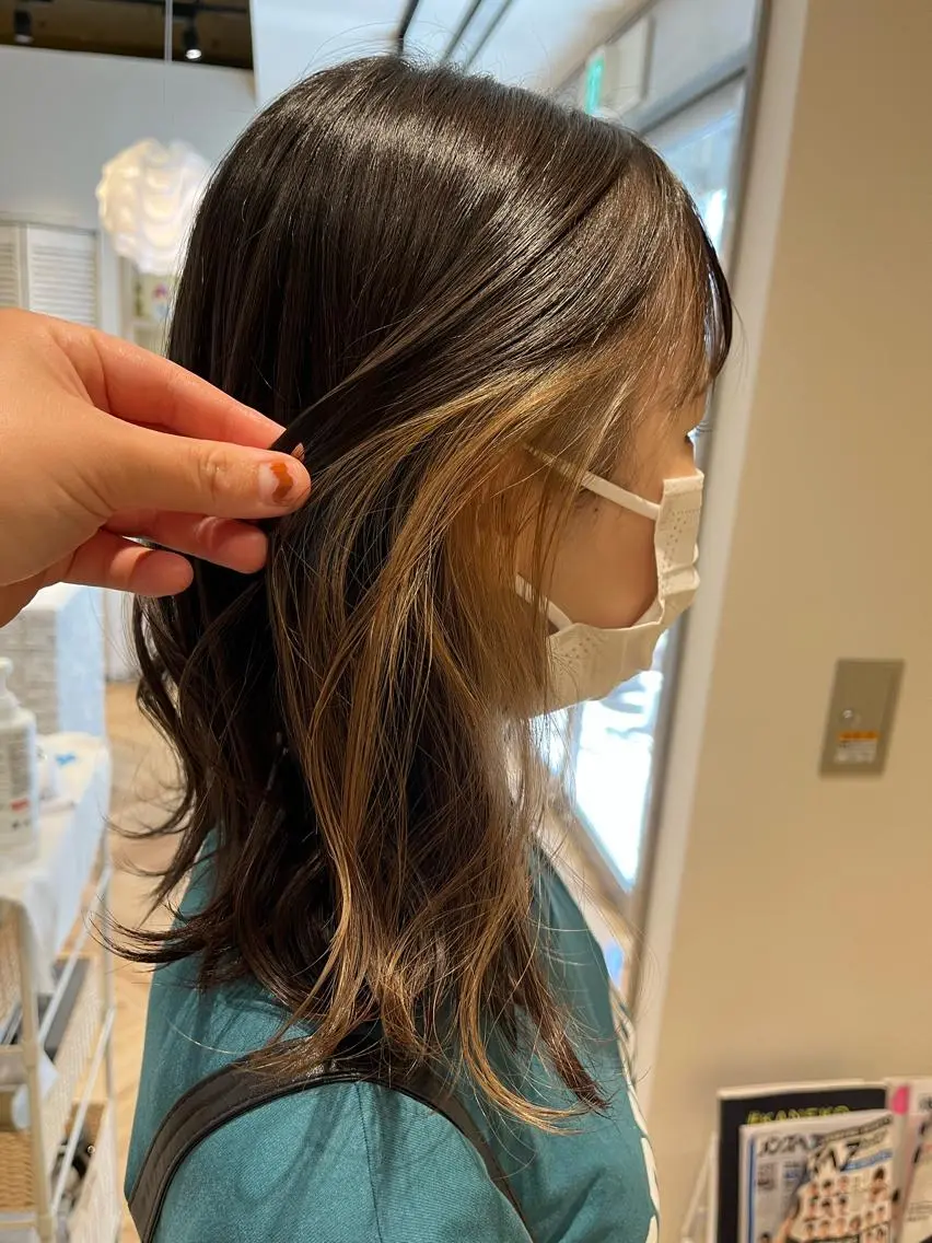 セミロング カット ヘアカラー トリートメント ヘッドスパ 伊東 彩花のヘアスタイル