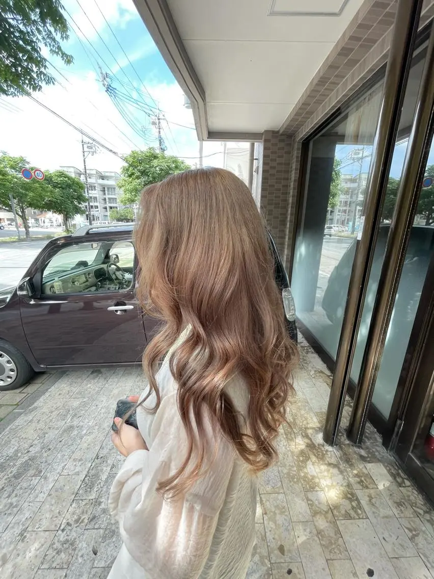 ロング andKおもろまち店 艶ダブルカラー✨のヘアスタイル