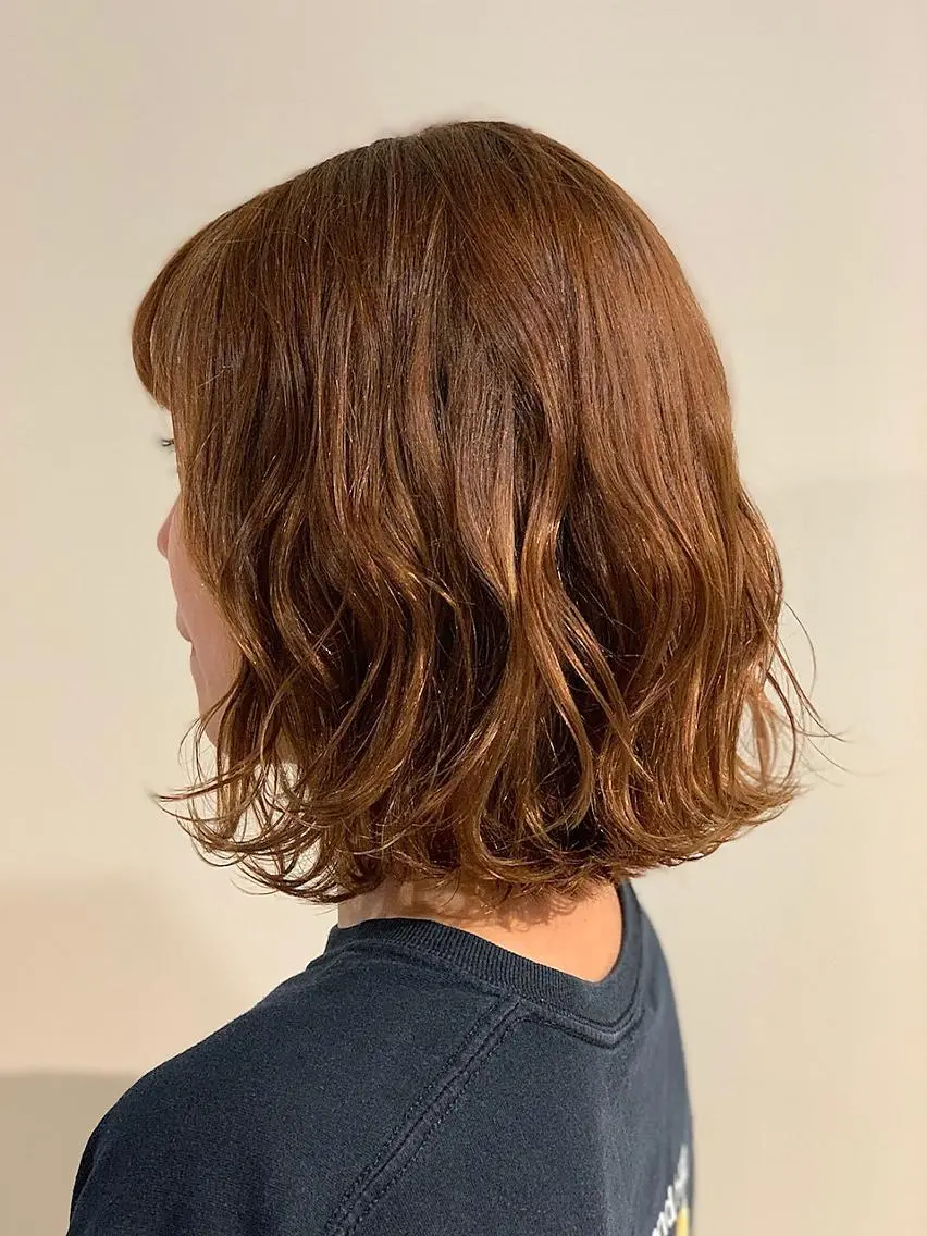 ミディアム カット パーマ NEOLIVE ROAのヘアスタイル