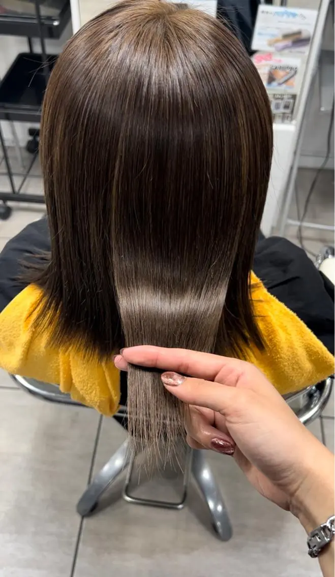 ミディアム カラー パーマ ヘアアレンジ 髪質改善 インナー×縮毛矯正 ピンクカラー澤井里菜のヘアスタイル