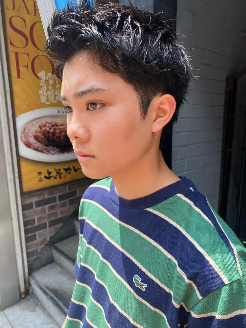 ショート メンズ メンズブリーチ メンズハイライト メンズインナーカラー メンズパーマ プードルパーマ カット 💈メンズ短髪特化 ✂︎伊藤大輝💈のヘアスタイル