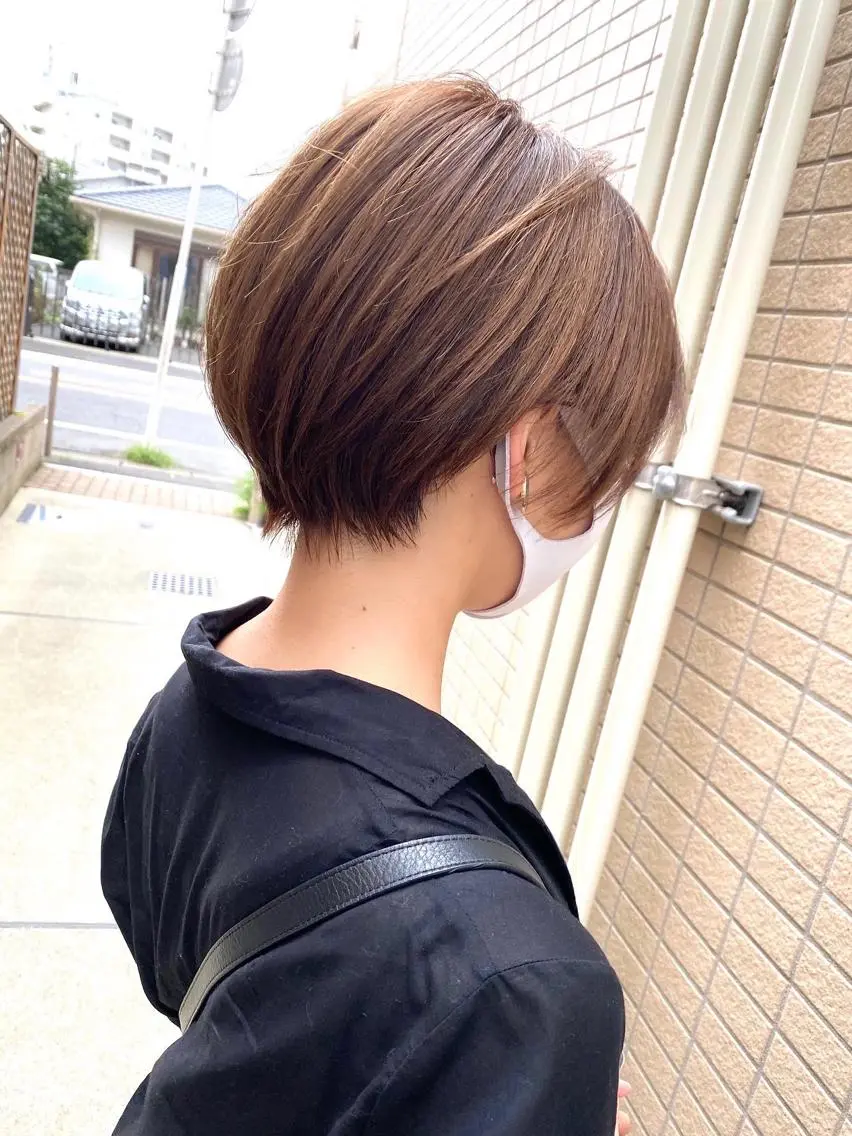 ショート トレンドパーマ 加藤菜月のヘアスタイル