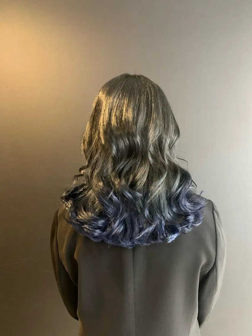 セミロング カット ヘアカラー トリートメント 🦋レイヤー特化/ 羽エク/ナツミ🦋のヘアスタイル