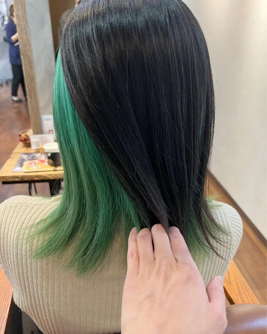 ミディアム ヘアカラー トリートメント インナーカラー🦔 🐾KEISUKEのヘアスタイル