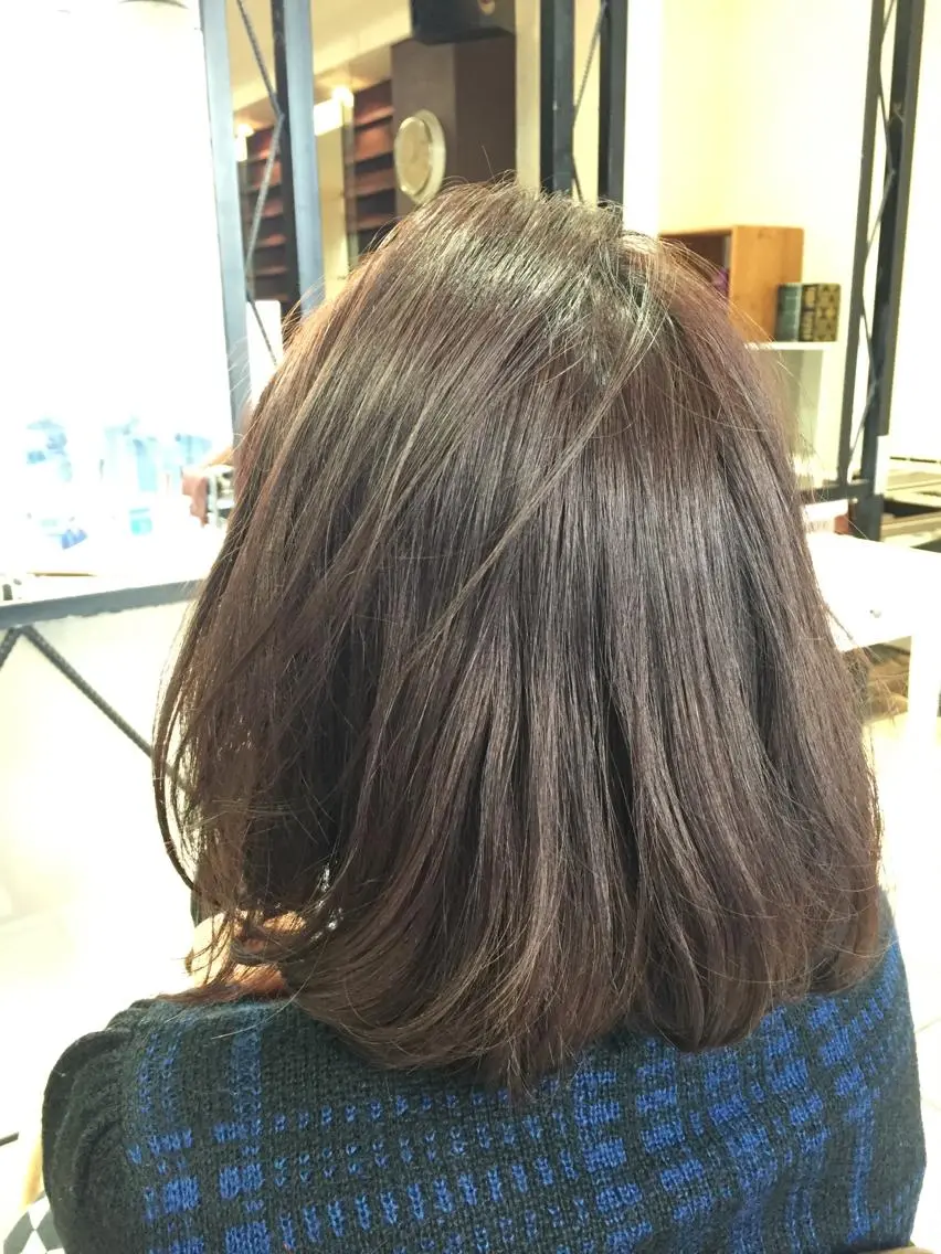 ミディアム セミロング カラー アッシュ アッシュブラウン ブリーチ ブラウンカラー 西村 達哉のヘアスタイル