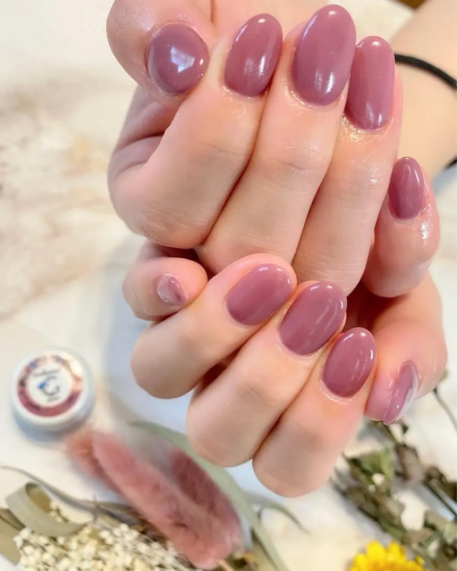 ネイル アートネイル オフィスネイル ワンカラーネイル yuko (ネイリスト)のネイルデザイン