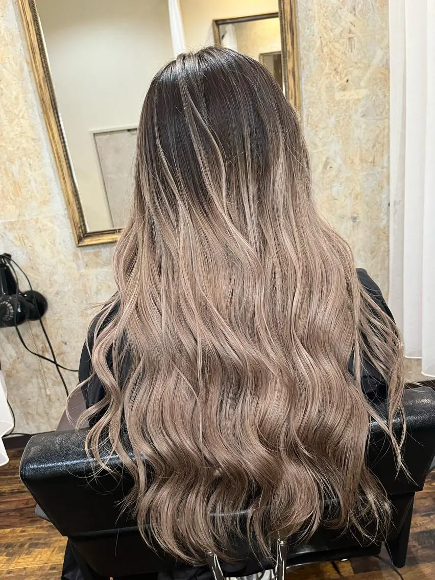 ロング カラー ヘアカラー Tsuyoki .のヘアスタイル