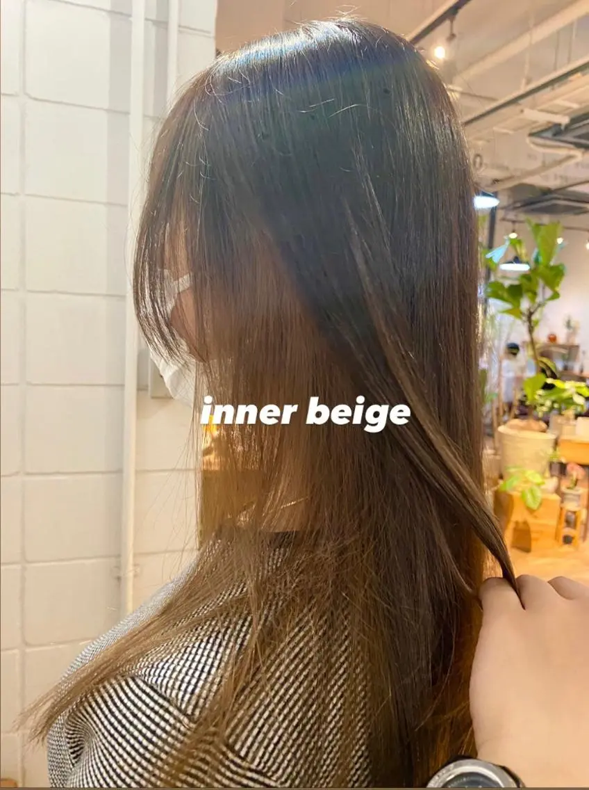 カラー ベージュカラー ブリーチ 新美 千奈のヘアスタイル