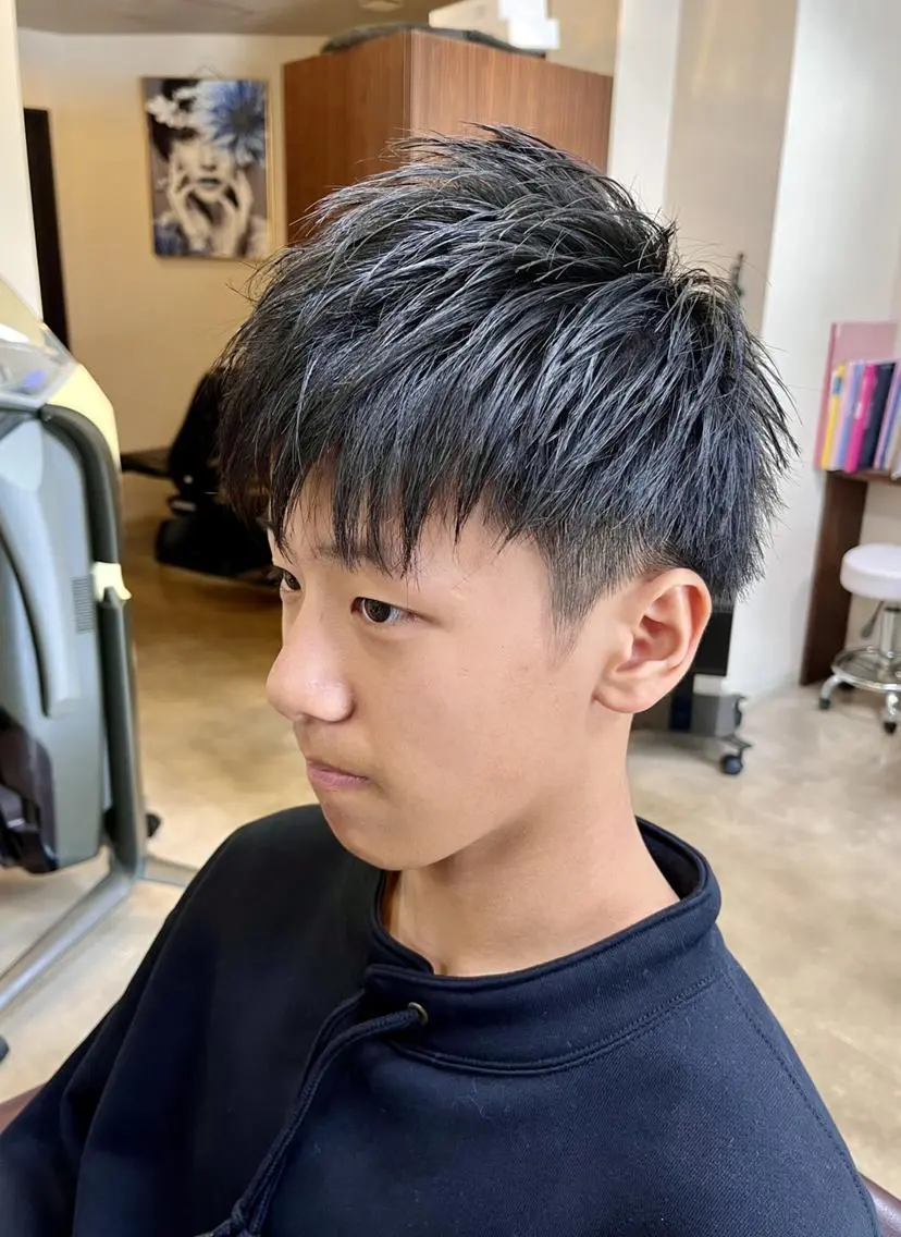 メンズ メンズショート 刈り上げ カット 澤崎 希望のヘアスタイル