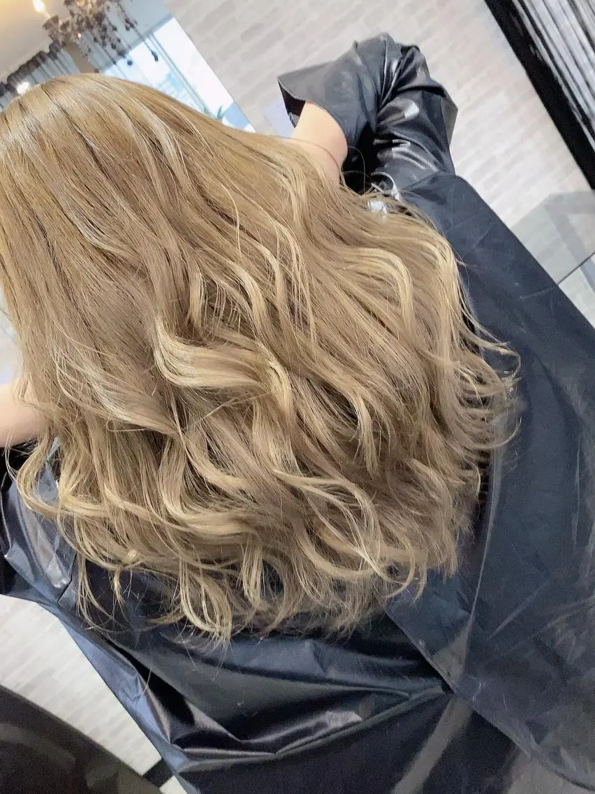 ロング 佐藤 寛朗のヘアスタイル