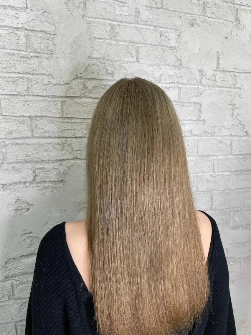 ロング カラー ベージュカラー ブリーチ ケアブリーチ ダブルカラー ミルクティーベージュ カット ブリーチ特化 ハイトーンRYOYAのヘアスタイル