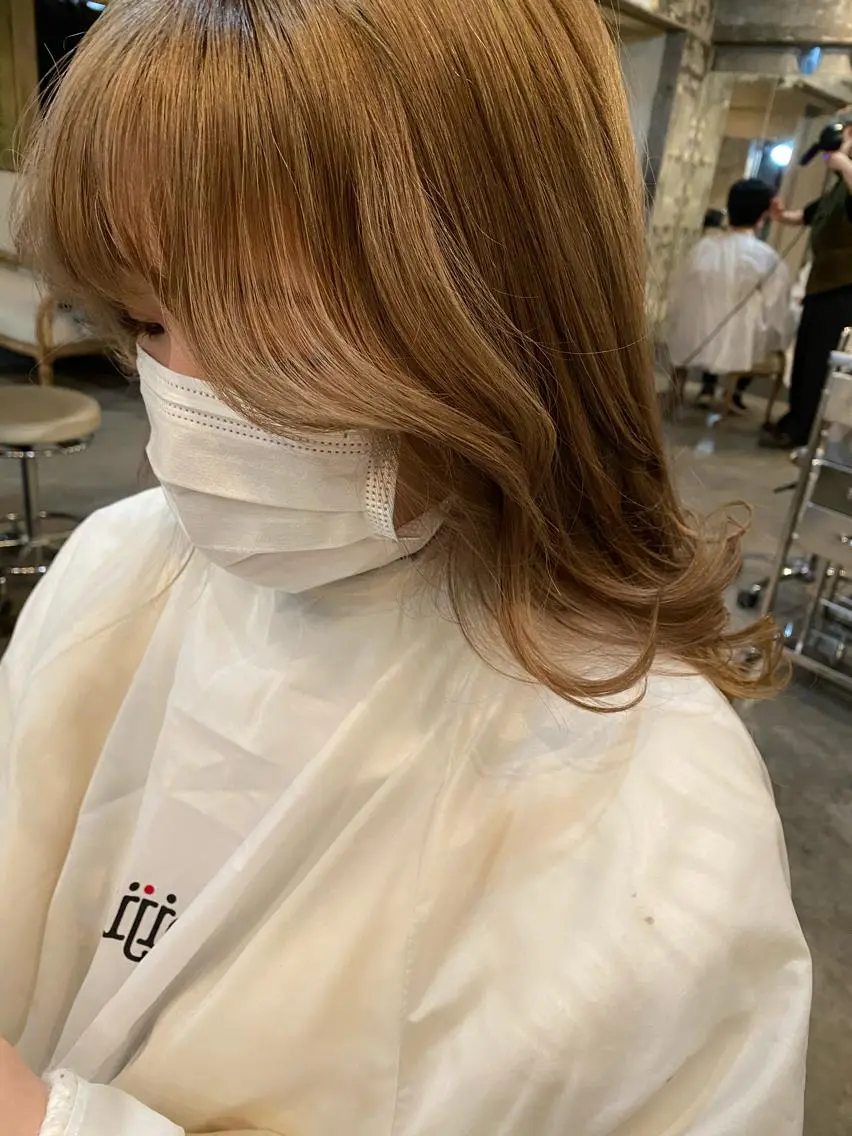 ロング カラー パーマ ヘアアレンジ メンズ メンズブリーチ メンズハイトーン ブリーチ ハイトーンカラー トリートメント お任せヘア☘️☘️ 及川渚のヘアスタイル