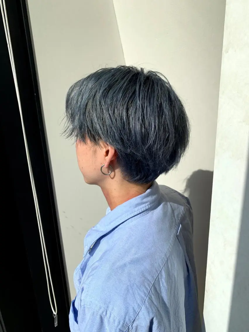カラー メンズ メンズブリーチ アッシュ ブリーチ ブルーカラー ブルーアッシュ ヘアカラー ✨メンズ✨ブリーチ✨ MASAのヘアスタイル