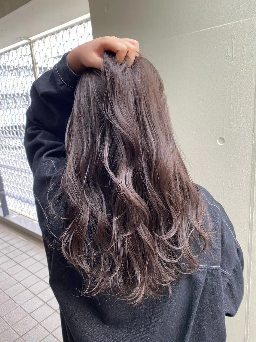 ロング カラー カット ヘアカラー 進 詩織のヘアスタイル