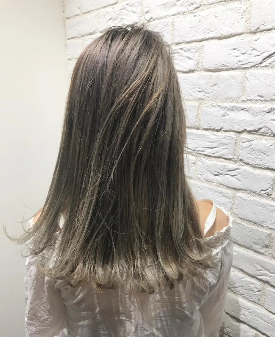 セミロング カラー Neale.♡ ROLA京橋のマツエク・マツパデザイン