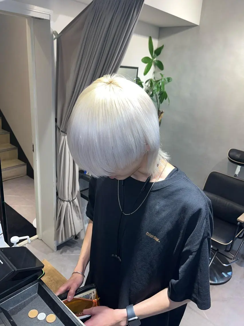カラー ハイトーン職人 ♡推しカラー♡カイトのヘアスタイル