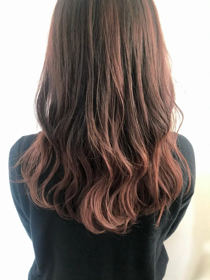 ロング カラー バレイヤージュ レイヤーカット shu 加藤ちなつのヘアスタイル