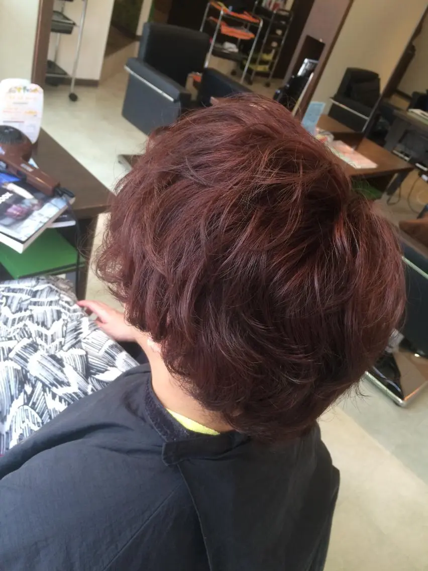 カラー パーマ メンズ メンズパーマ イルミナカラー 岡本 智次のヘアスタイル