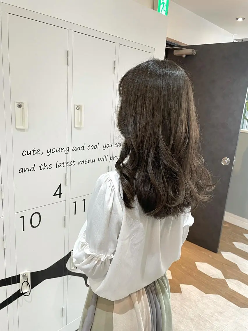 ロング カラー ヤマナカ エリカのヘアスタイル
