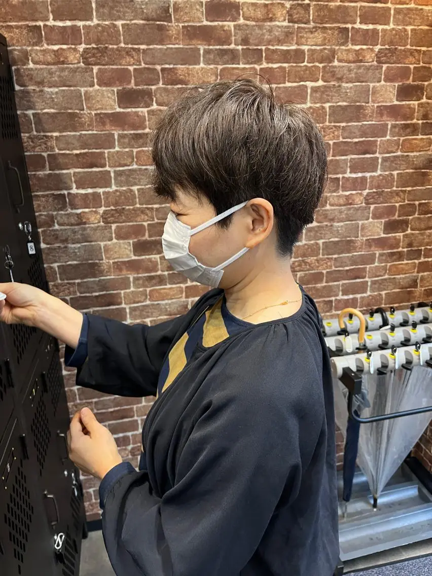 ショート カラー パーマ ヘアアレンジ メンズ キッズ ネイル マツエク・マツパ アイブロウ メンズハイライト メンズパーマ ブラウンカラー ケアカラー 透明感カラー 久木原 ゆりのヘアスタイル