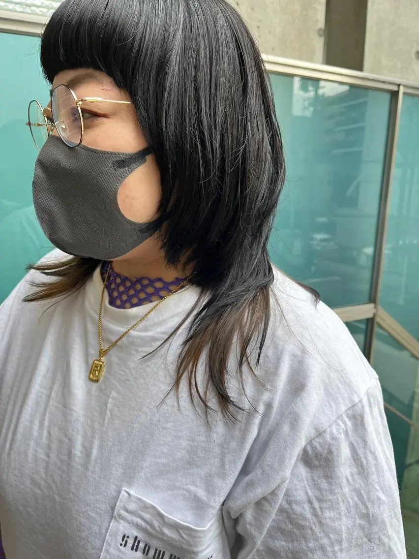 セミロング カラー パーマ ヘアアレンジ メンズ キッズ ネイル マツエク・マツパ アイブロウ メンズブリーチ メンズハイライト メンズインナーカラー メンズ韓国風 ブリーチ 久木原 ゆりのヘアスタイル