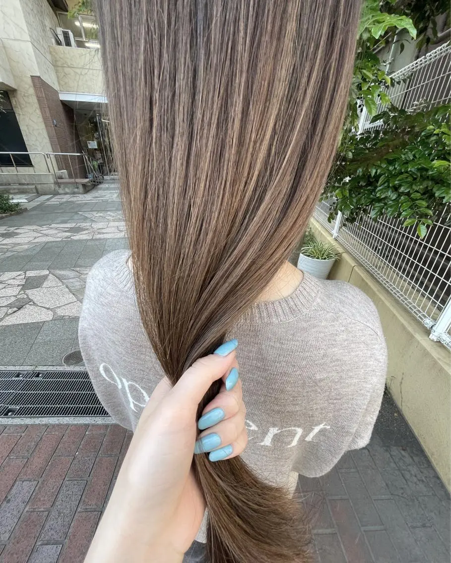 ロング カラー ヘアアレンジ 🙃 透明感カラー/ボブのヘアスタイル