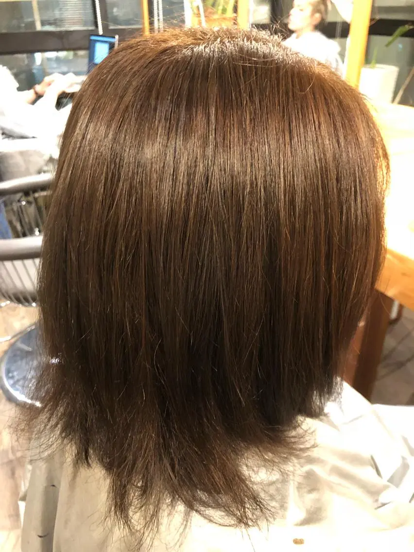 ミディアム アッシュ ISHIMORI  のヘアスタイル
