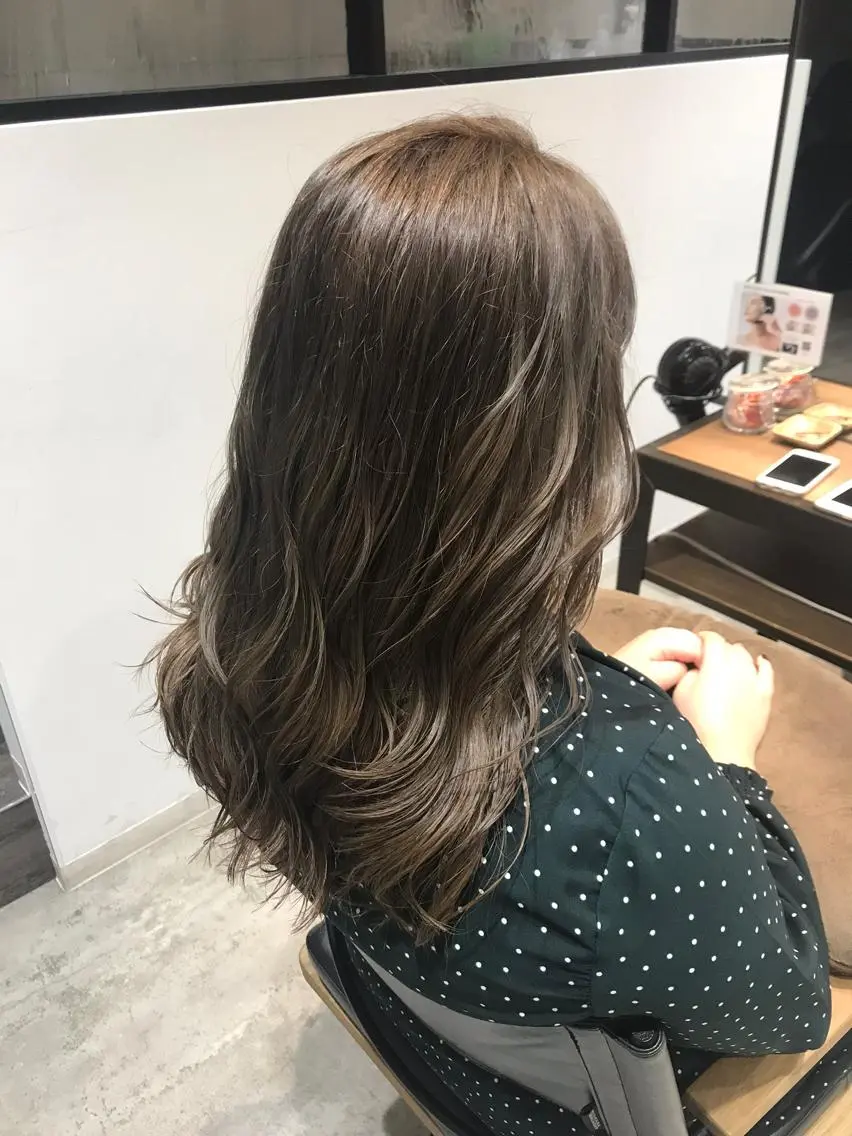 ロング カラー ヘアアレンジ ベージュカラー ミルクティーベージュ ヘアカラー トリートメント 似合わせレイヤー/ 美髪縮毛矯正/ミナエのヘアスタイル