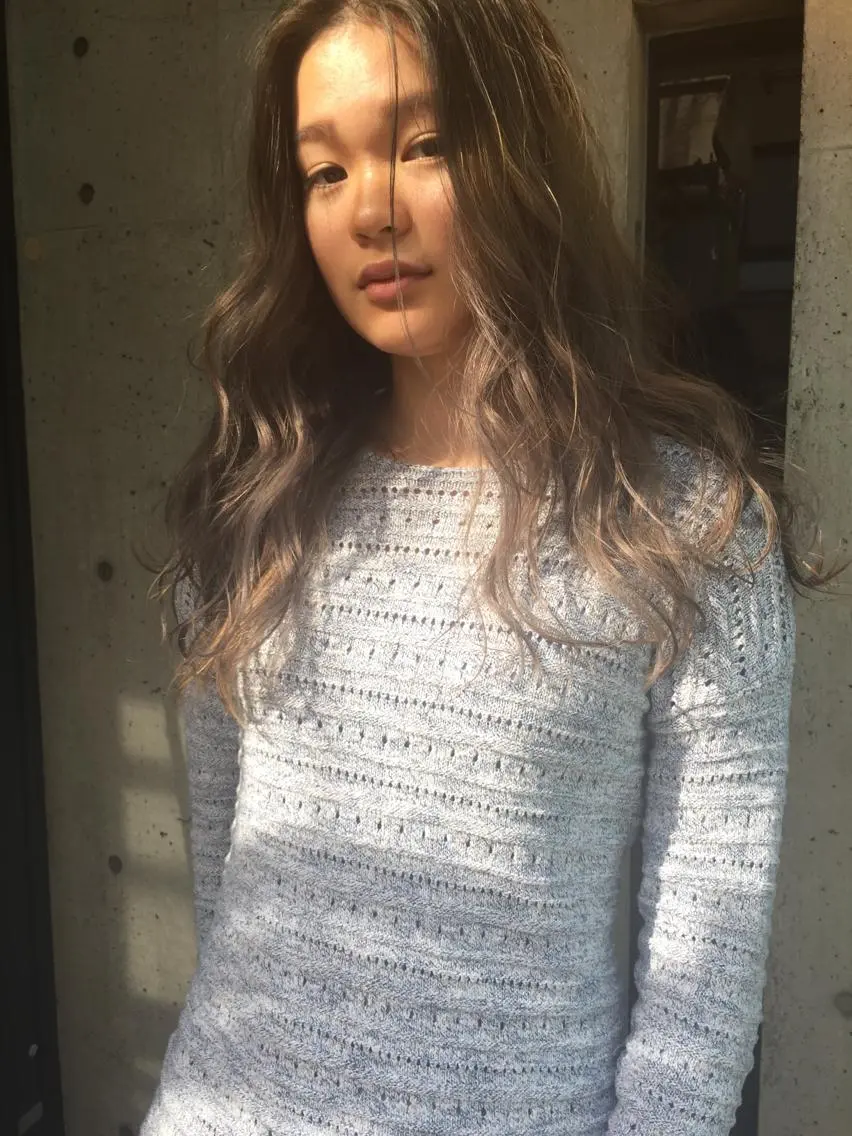 セミロング カラー パーマ ヘアアレンジ キッズ ネイル マツエク・マツパ カット ヘアカラー トリートメント ヘッドスパ 顔まわりレイヤー× 韓国ヘアオタベシンヤのヘアスタイル