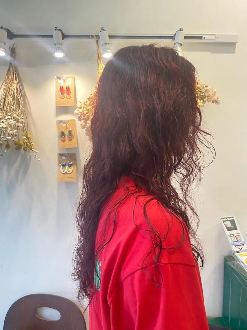 ロング カラー パーマ オレンジ オレンジレッド レッドカラー ロング non .のヘアスタイル