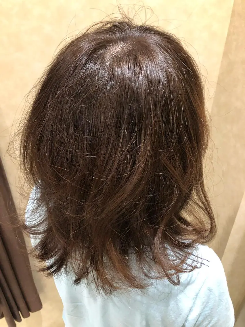 カラー アッシュ アッシュブラウン ブラウンカラー カワサキ ヒナコのヘアスタイル