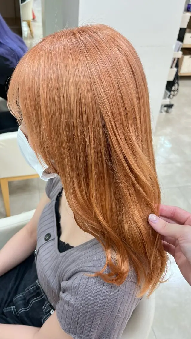 セミロング カラー 暖色/ブリーチカラー 🎀 M i k uのヘアスタイル