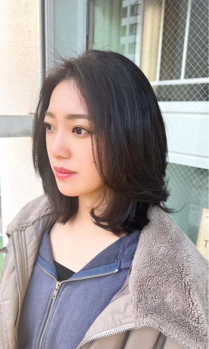 ミディアム カラー ミディアムレイヤー 髪質改善 レイヤーカット カット ヘアカラー トリートメント 艶髪専門美容師🏄 kazuレスlessのヘアスタイル