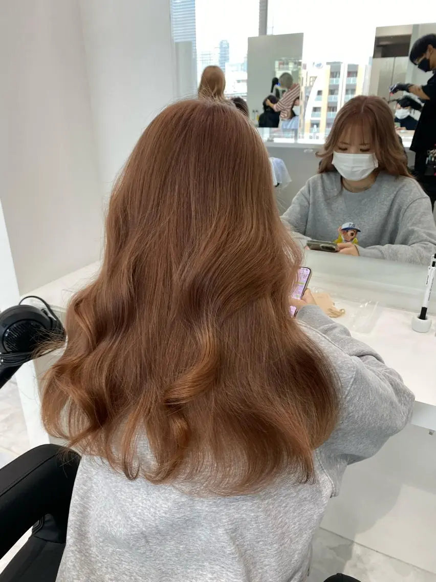 セミロング カラー センターパート特化 井上健太のヘアスタイル